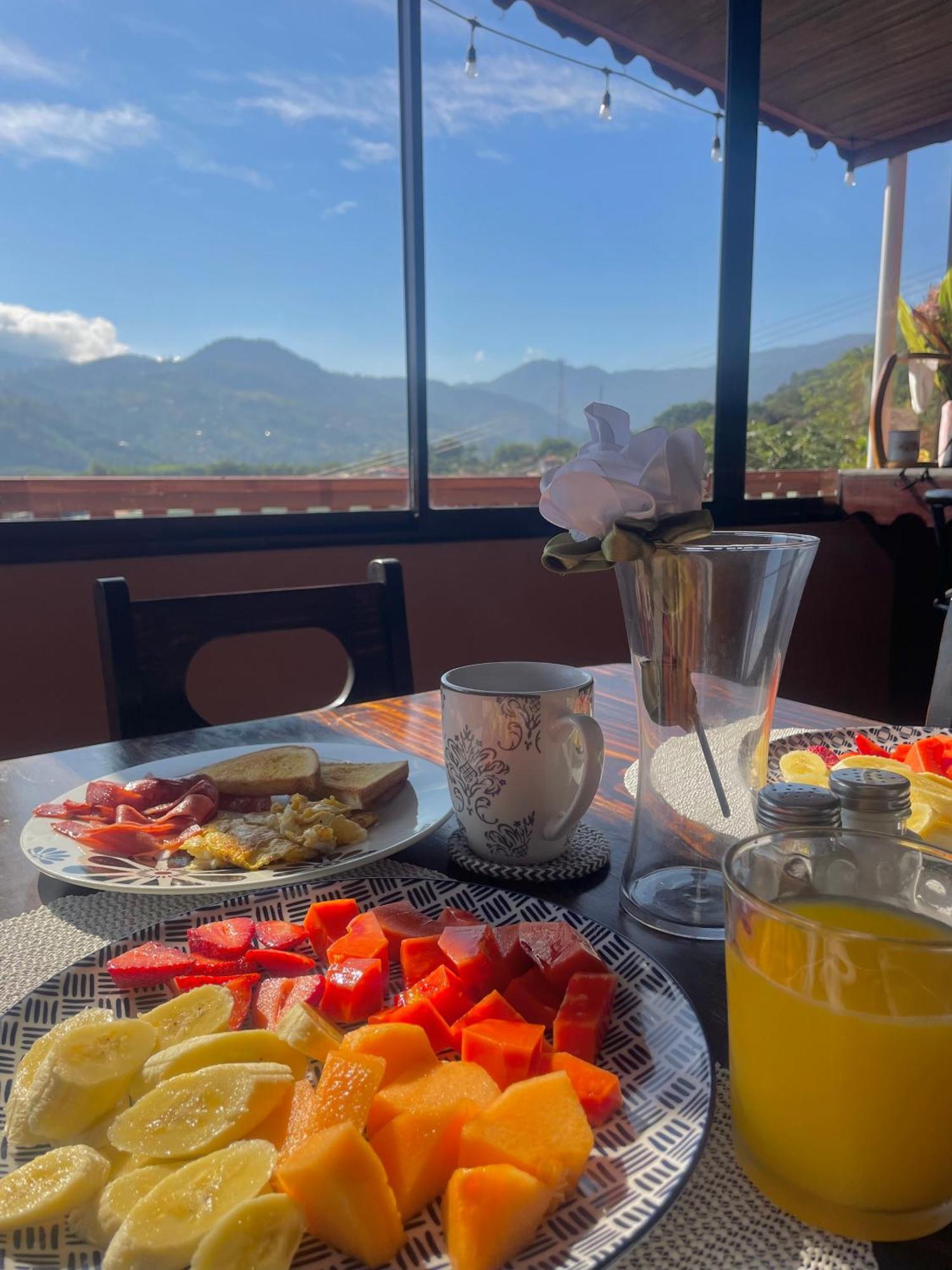 Dreams Lodge Orosi Cartago Eksteriør billede